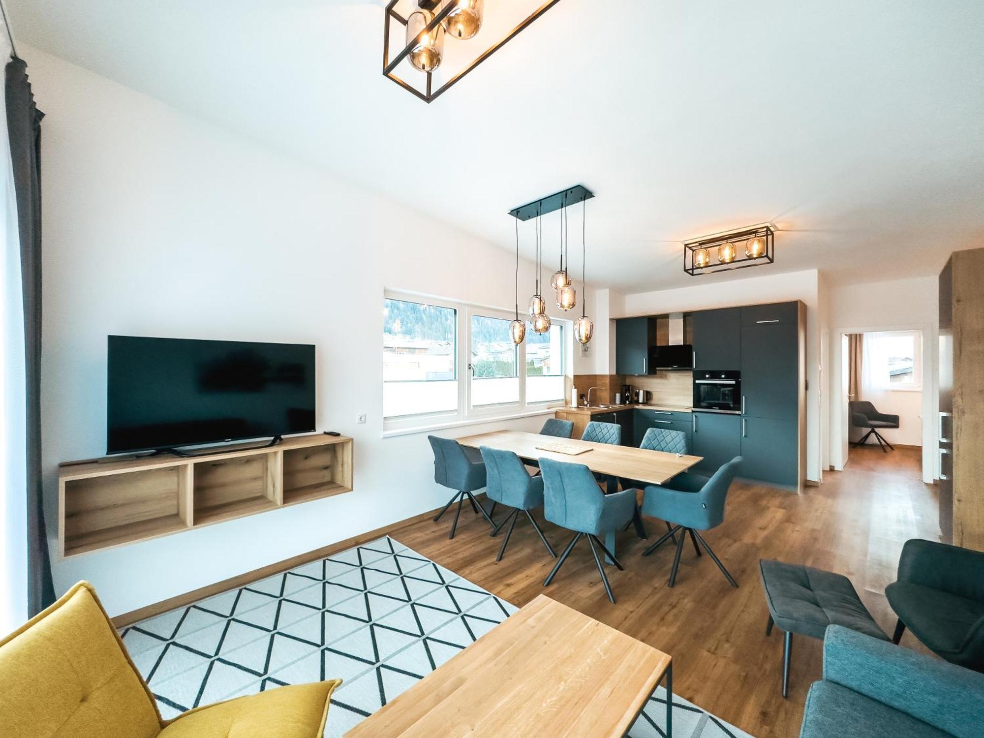 Alpenluxus Presents - Marias Zillertalblick With Roof Terrace, 3 Bedrooms & Parking Space Schlitters Exterior photo